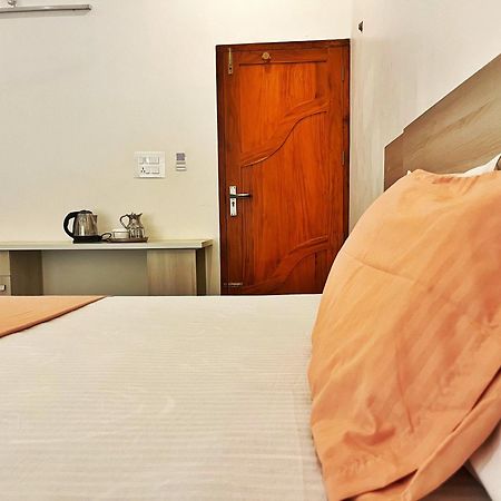 Bava Beach Resort & Retreat Center Varkala Kültér fotó