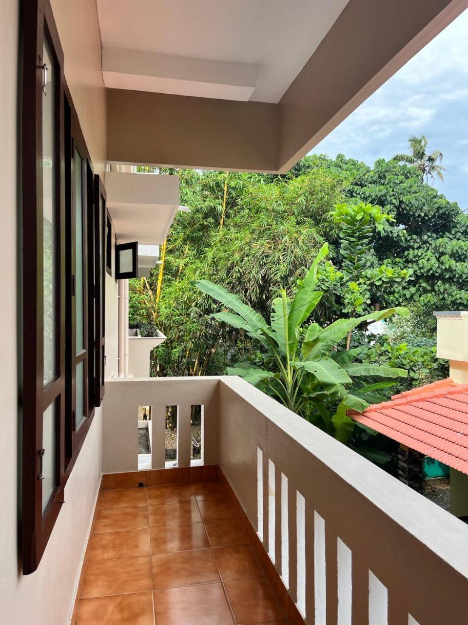 Bava Beach Resort & Retreat Center Varkala Kültér fotó