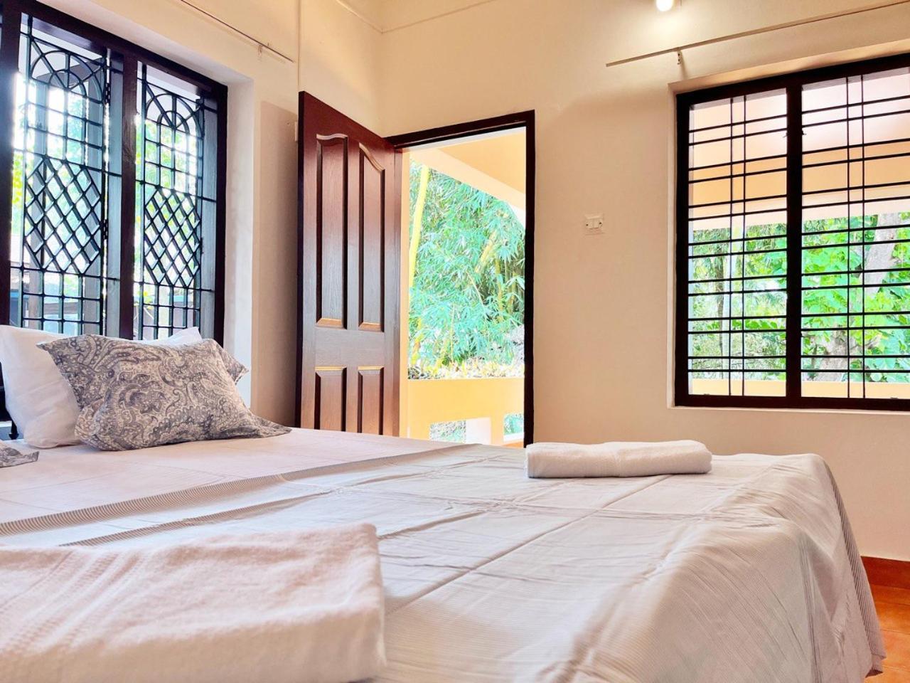 Bava Beach Resort & Retreat Center Varkala Kültér fotó