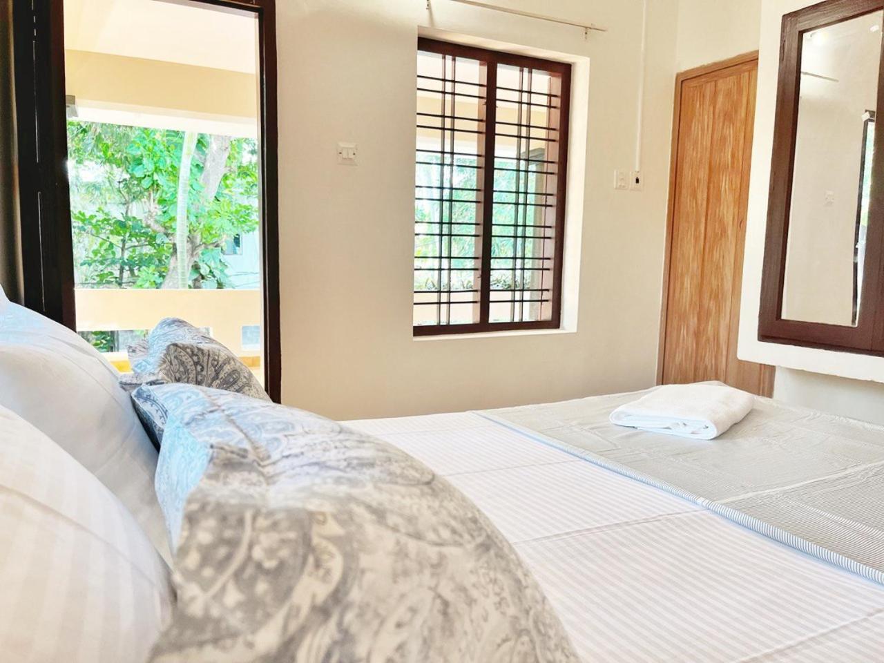 Bava Beach Resort & Retreat Center Varkala Kültér fotó