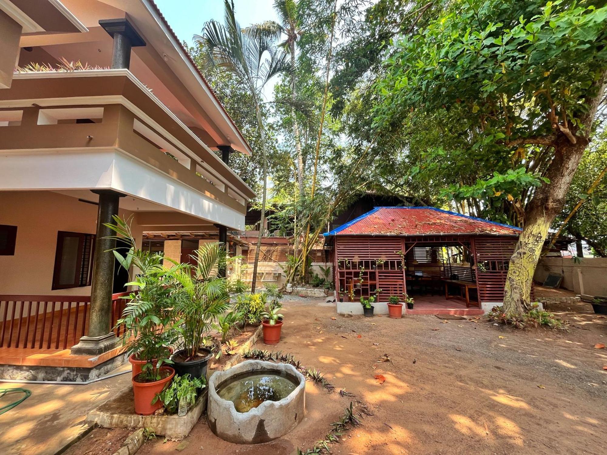 Bava Beach Resort & Retreat Center Varkala Kültér fotó
